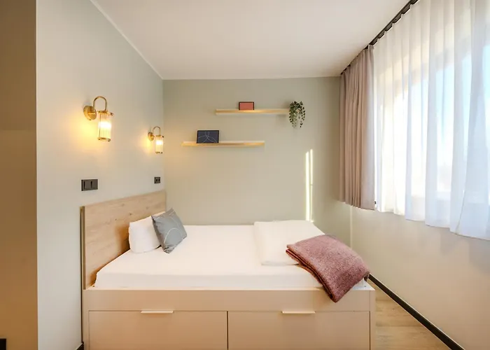 The Base One 베를린