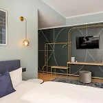Hotel The Base One