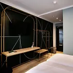 The Base One 3* Berlino