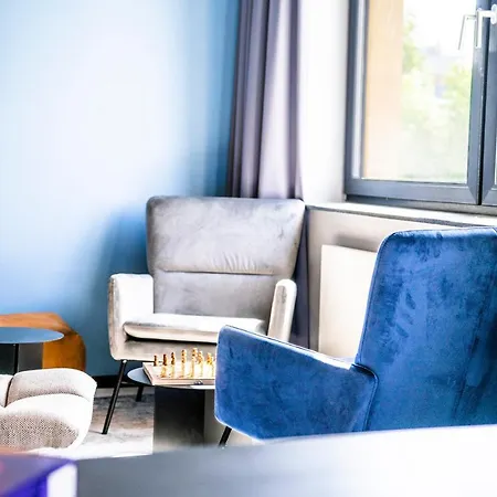 The Base One Отель 3*