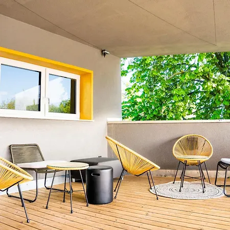 Отель The Base One