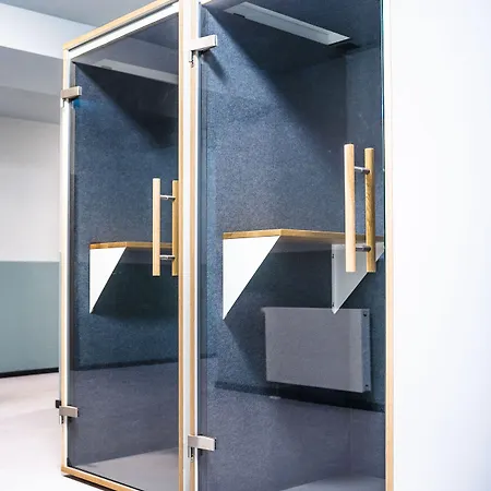 Отель The Base One Берлин