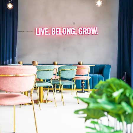 The Base One Hotel Berlin