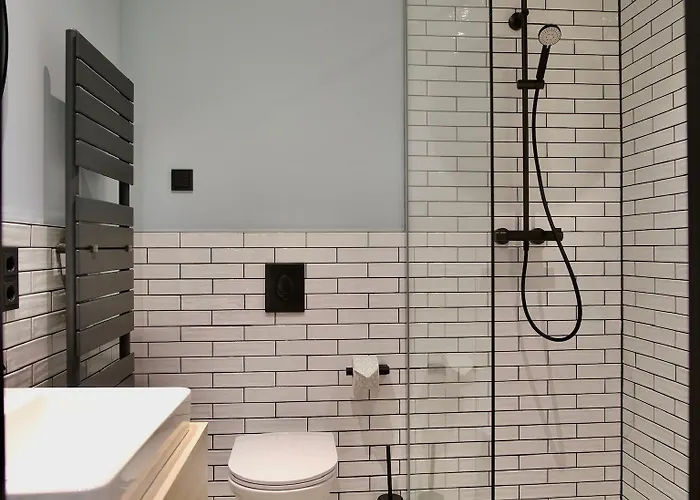 The Base One برلين