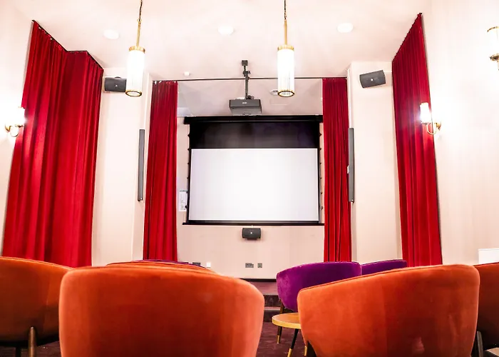 The Base One 3* Berlin