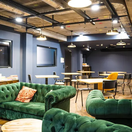 The Base One Ξενοδοχείο Βερολίνο