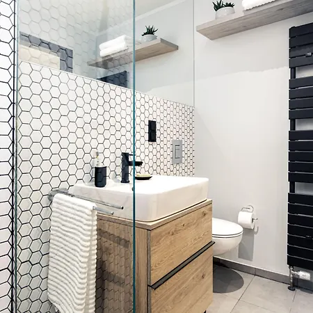 The Base One Βερολίνο