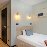 The Base One برلين