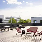 The Base One فندق