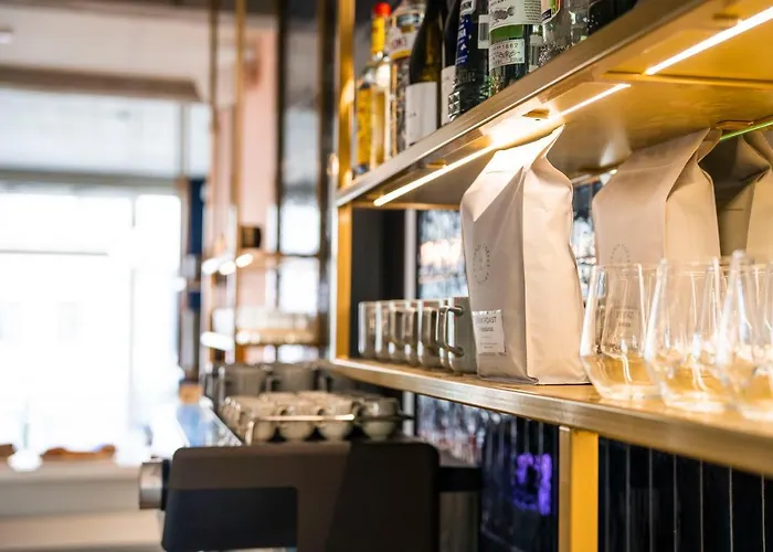 ホテル The Base One