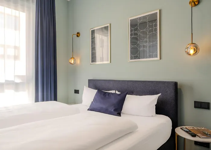 ホテル The Base One