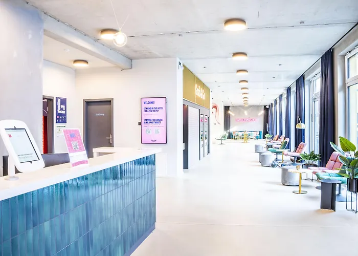 ホテル The Base One