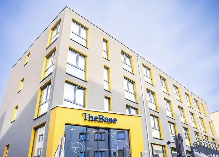 Отель The Base One Берлин